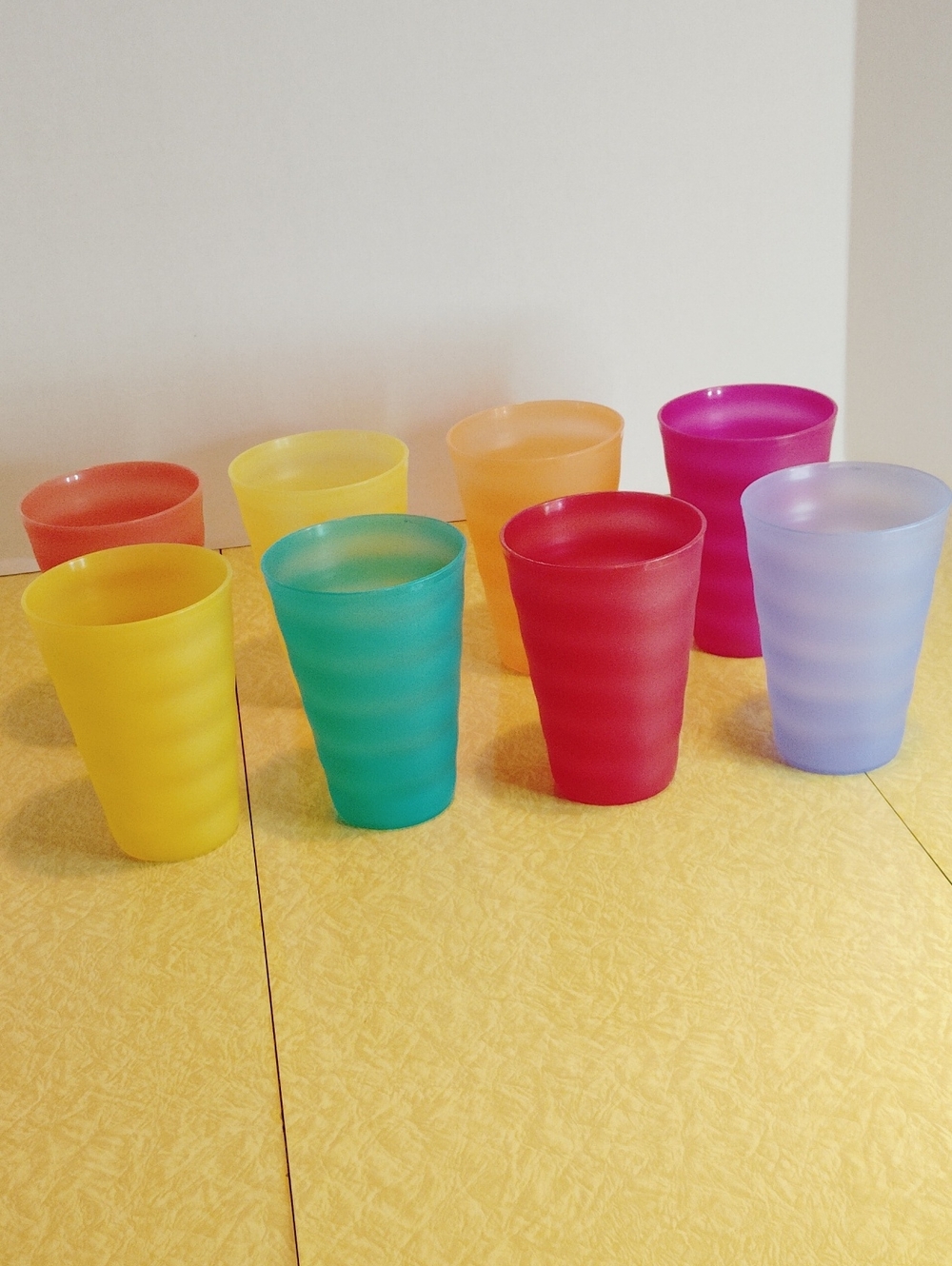 Vintage Tupperware Cups Set 8 , 16oz